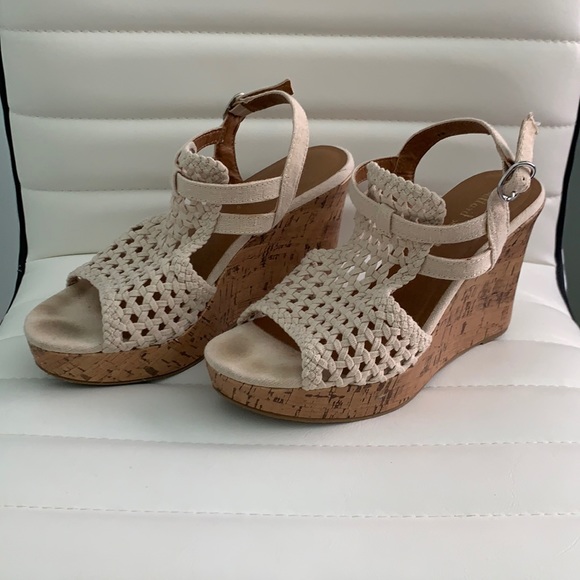 altar’d state tan wedges - Picture 1 of 6